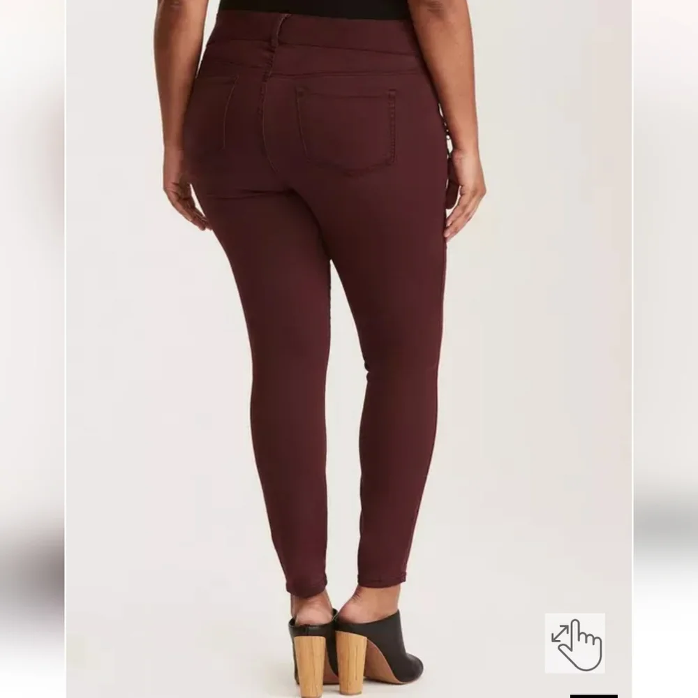 Torrid Zip Jegging - Raisin Wash - Picture 3 of 3